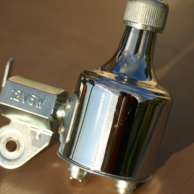 Δυναμό 12Volt 6W Μεταλλικό Δεξί Δυναμό 12Volt 6W Μεταλλικό Δεξί