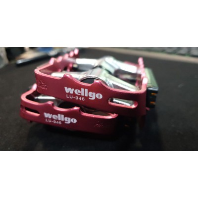 Πετάλια Wellgo Steel silver/red 946 Πετάλια Wellgo Steel silver/red 946